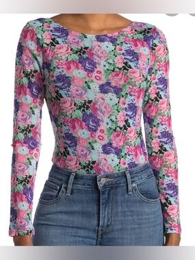Wayf Pink & Purple Floral Scoop Neck Bodysuit